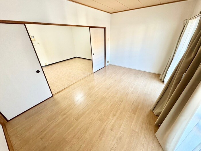 物件内観写真10　(居室)