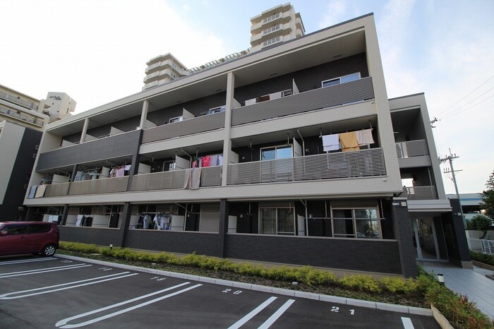 物件外観写真1　(外観写真)