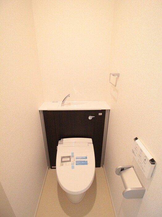 物件内観写真11　(トイレ)