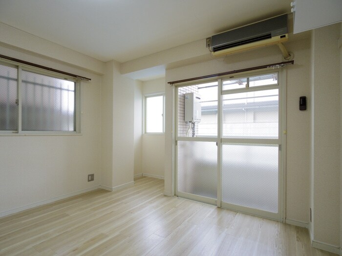 物件内観写真10　(居室)