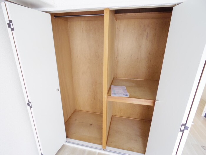 物件内観写真15　(収納)