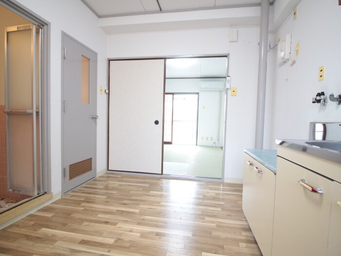 物件内観写真7　(居室)