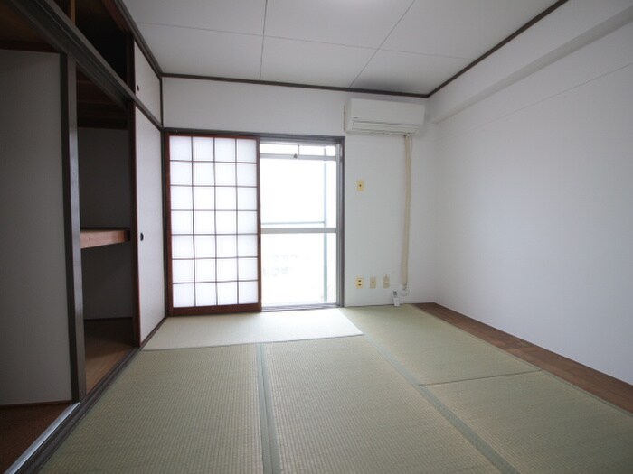 物件内観写真9　(居室)