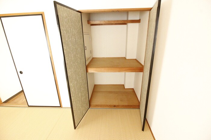 物件内観写真10　(収納)