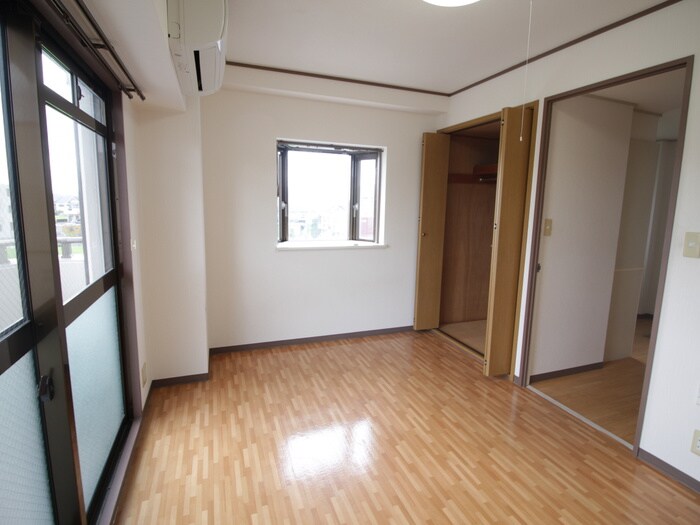 物件内観写真20　(居室)