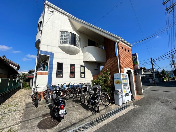 物件外観写真2　(外観写真)