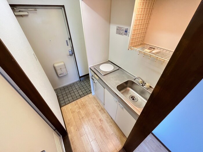 物件内観写真8　(廊下)