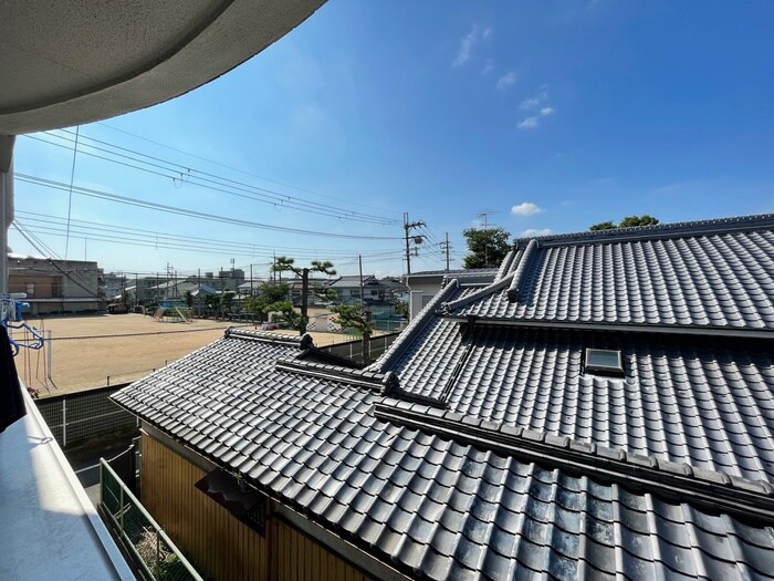 物件内観写真22　(室内からの展望)