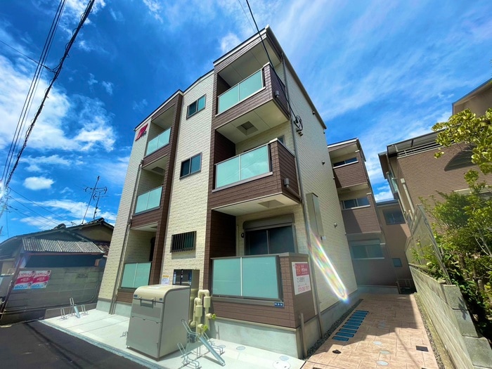 物件外観写真1　(外観写真)