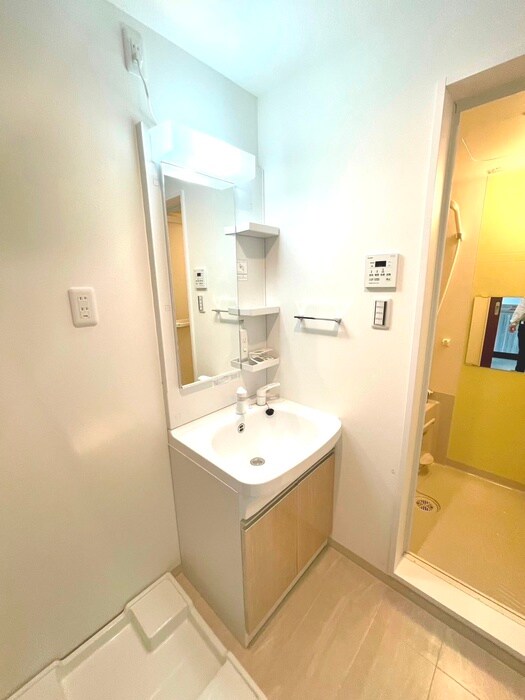 物件内観写真11　(洗面)