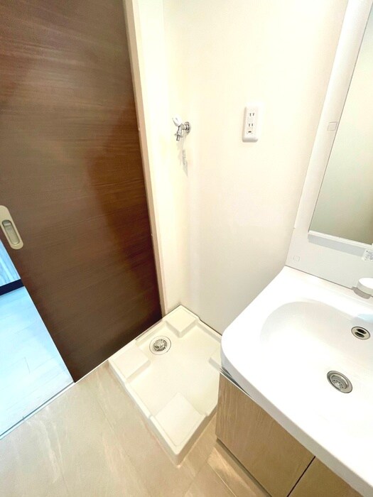 物件内観写真12　(洗濯機置場)