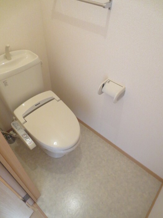 物件内観写真16　(トイレ)