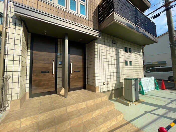 物件外観写真6　(建築中)