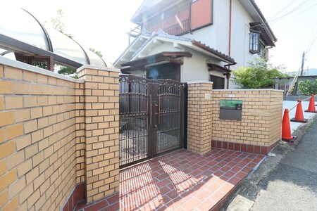 岸上借家外観写真