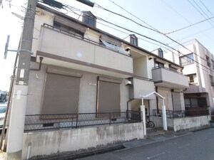 サンサンハイツ外観写真
