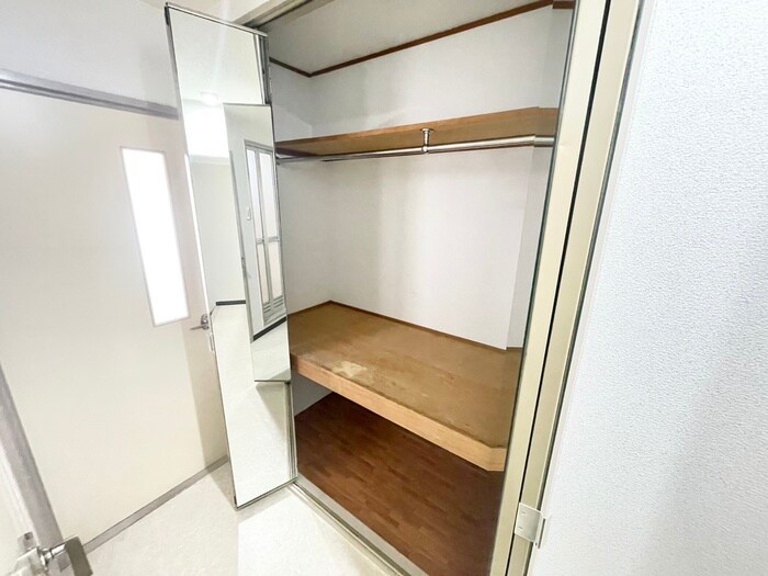 物件内観写真10　(収納)