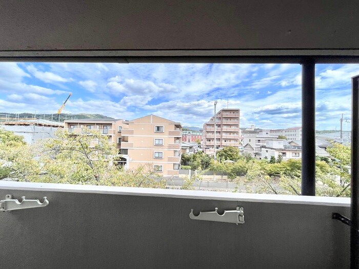 物件内観写真19　(室内からの展望)