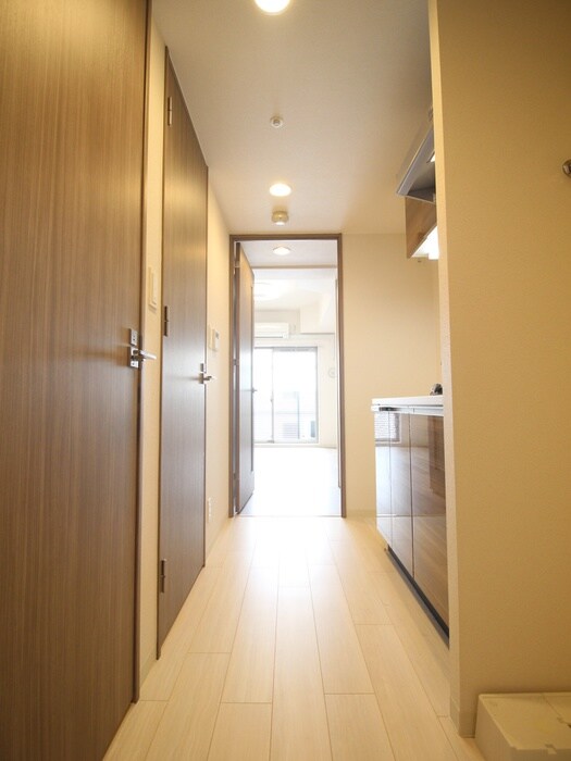 物件内観写真17　(廊下)