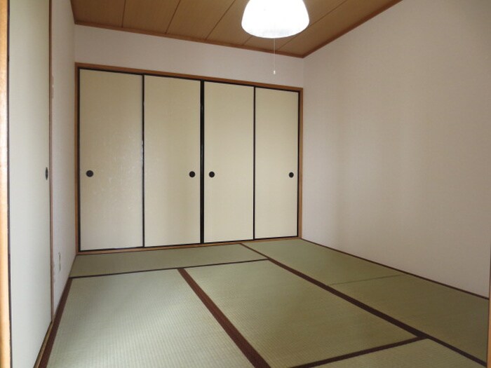 物件内観写真9　(居室)