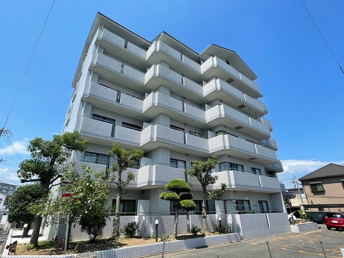 物件外観写真6　(駐車場)