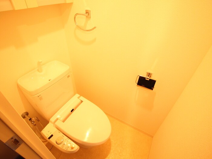 物件内観写真12　(トイレ)