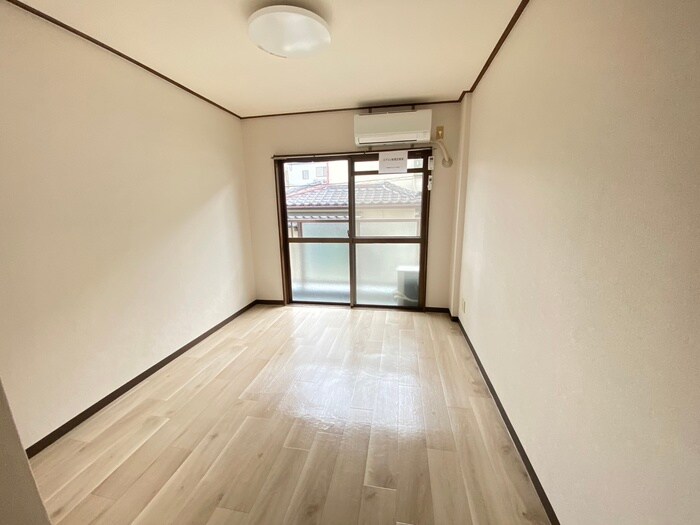 物件内観写真6　(居室)