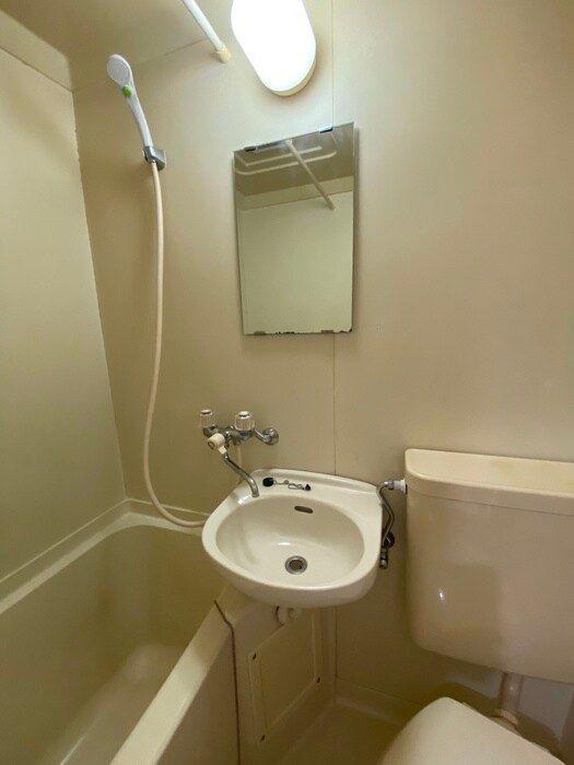 物件内観写真9　(洗面)