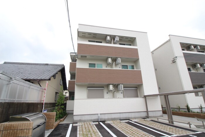 物件外観写真2　(外観写真)