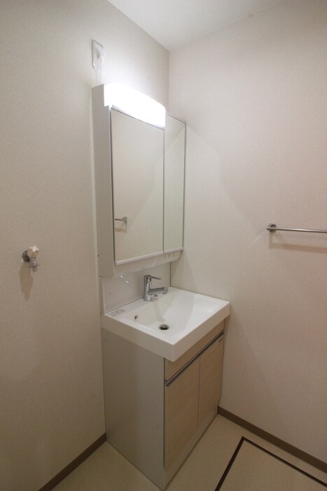 物件内観写真9　(洗面)