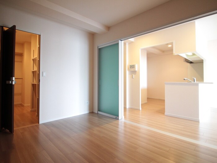 物件内観写真10　(居室)