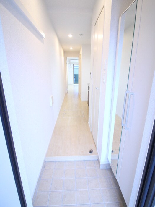 物件内観写真14　(玄関)