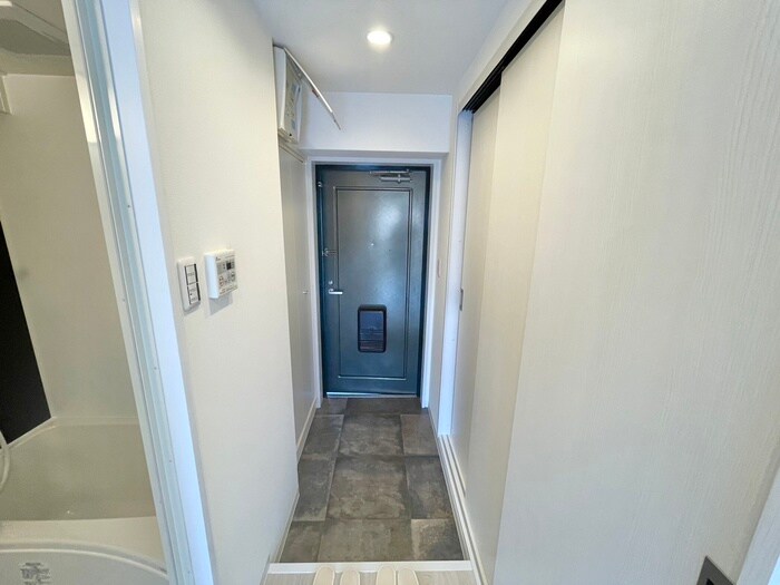 物件内観写真14　(玄関)