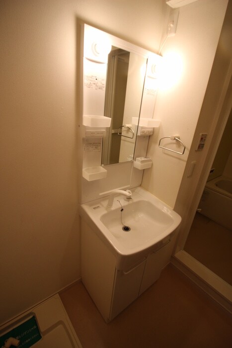 物件内観写真12　(洗面)