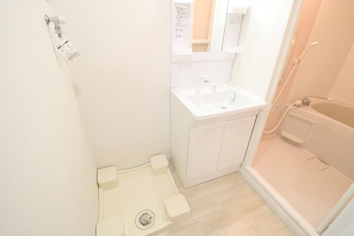 物件内観写真11　(洗濯機置場)