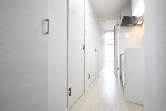 物件内観写真17　(廊下)