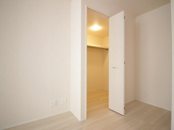 物件内観写真9　(収納)