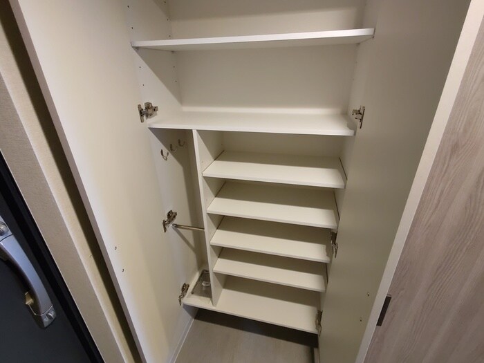 物件内観写真15　(靴箱)