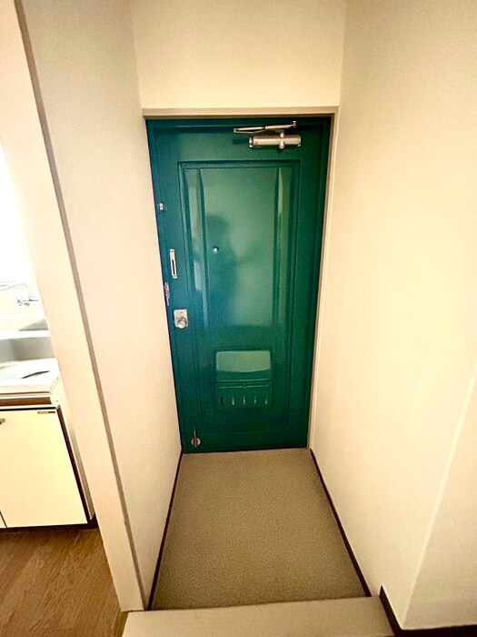 物件内観写真15　(玄関)