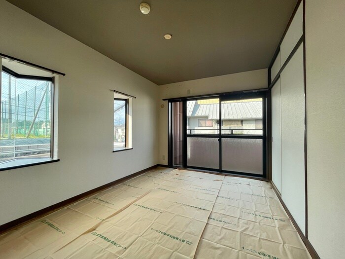 物件内観写真9　(居室)