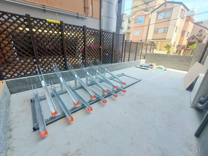 物件外観写真6　(駐輪場)