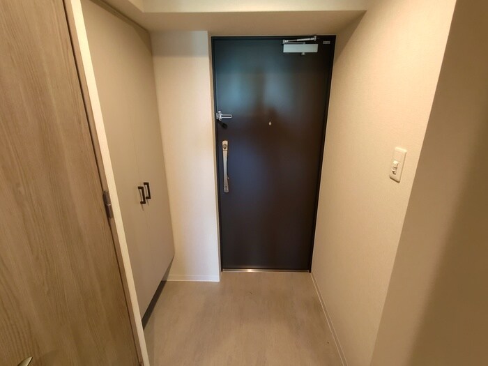 物件内観写真15　(玄関)