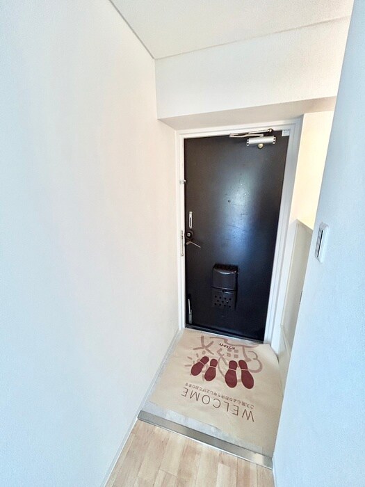 物件内観写真12　(玄関)