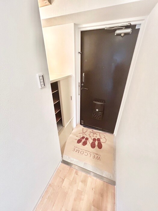 物件内観写真14　(玄関)