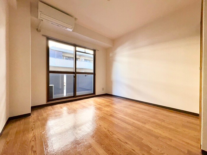 物件内観写真10　(居室)