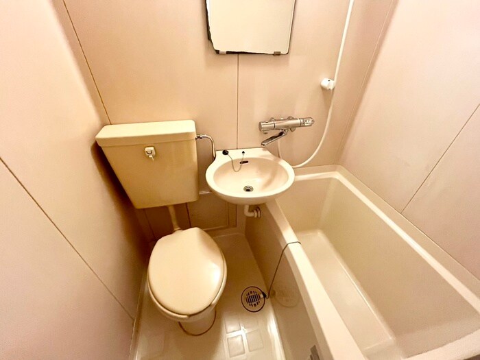 物件内観写真13　(トイレ)