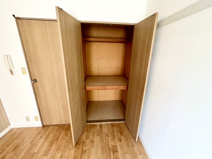 物件内観写真15　(収納)