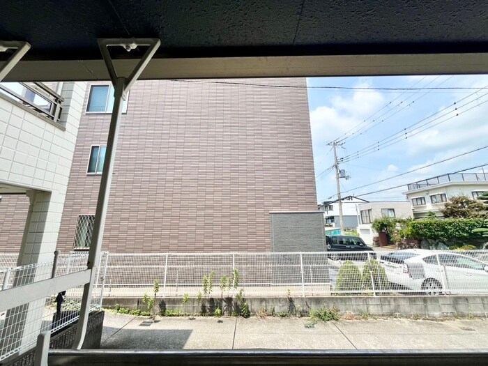 物件内観写真21　(室内からの展望)