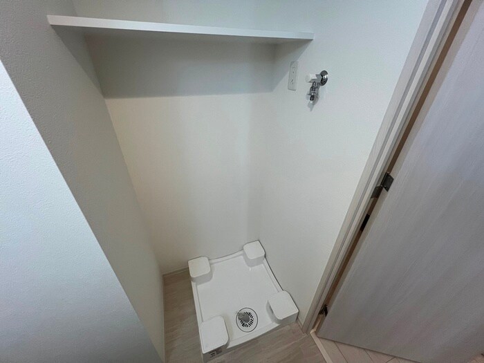 物件内観写真17　(洗濯機置場)