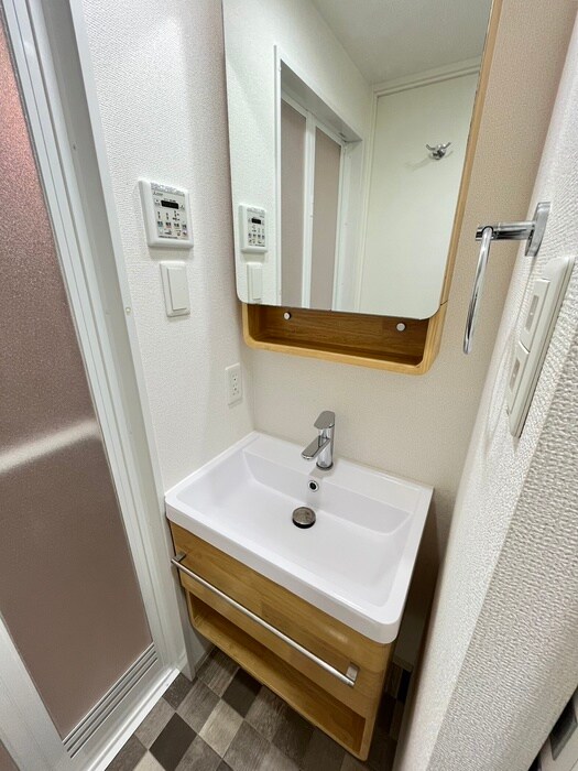 物件内観写真11　(洗面)