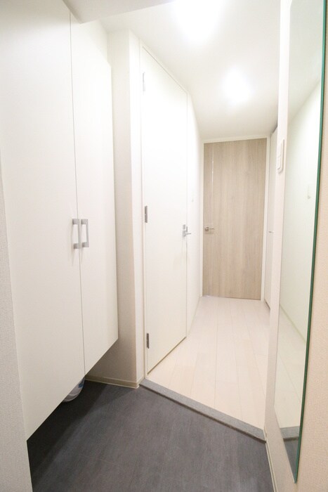 物件内観写真12　(玄関)